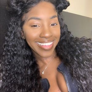 Meet your Posher, Miracle